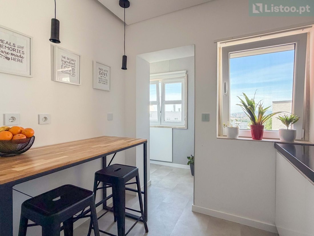 Apartment in Venteira, Lisbon, Portugal 3 - 18056137
