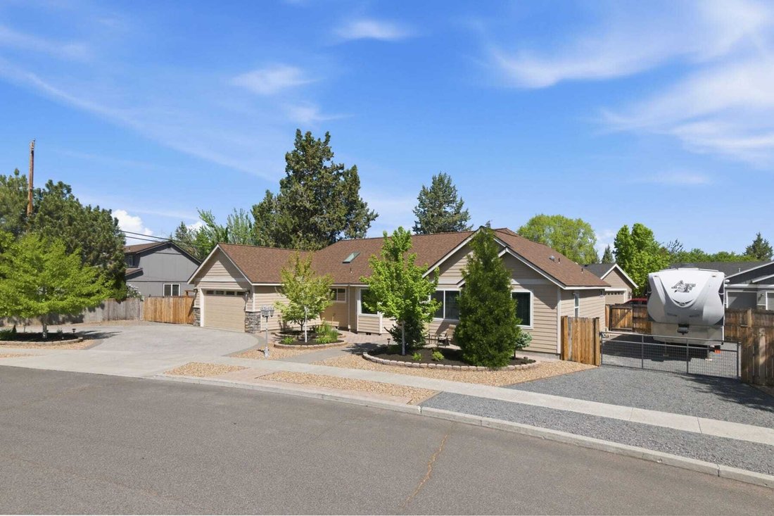 House in Bend, Oregon, United States 2 - 18056074