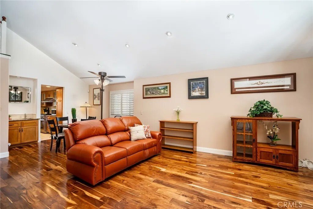 House in Huntington Beach, California, United States 3 - 17607708