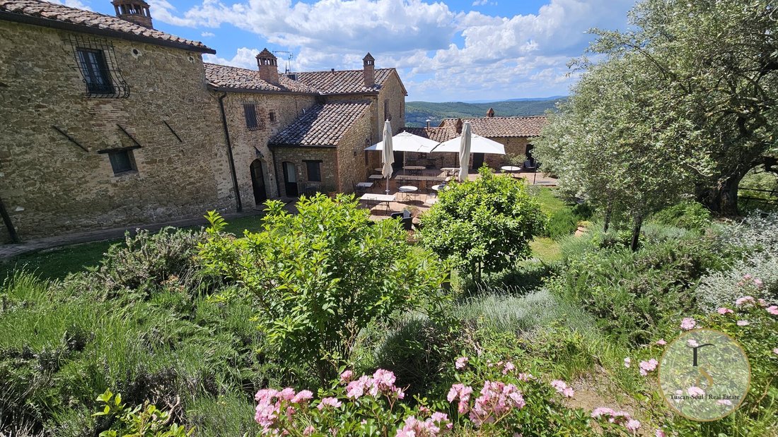 Villa in Historic Center, Perugia, Italy 5 - 18059158