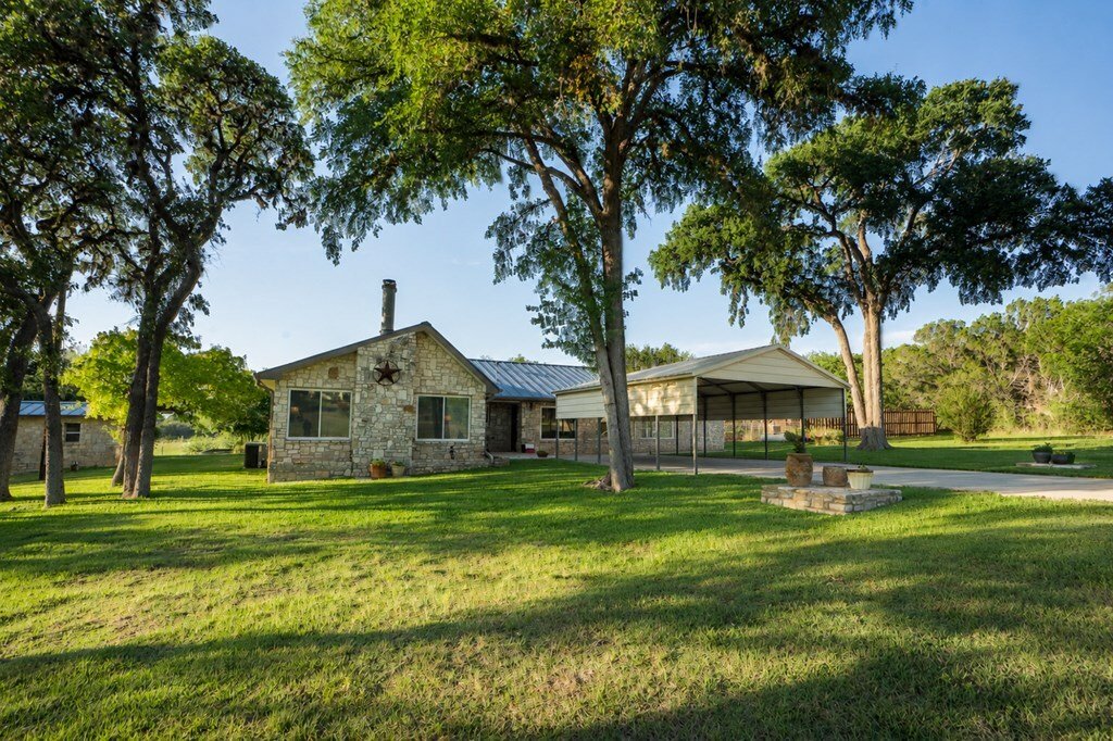 House in Pipe Creek, Texas, United States 5 - 18057448
