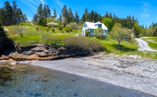 House in Lunenburg, Nova Scotia, Canada 1