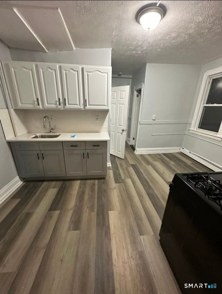 Hartford, Connecticut, United States 4 - 18058126