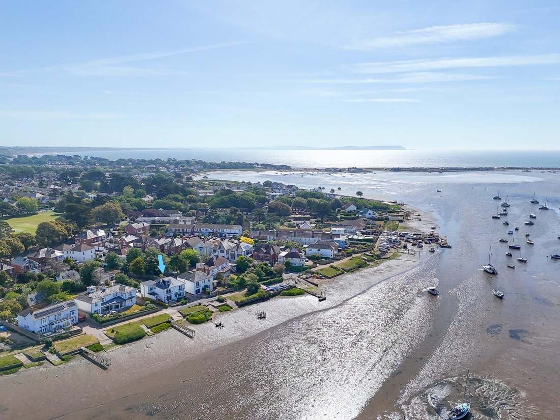 House in Mudeford, Christchurch, England 1 - 18054833