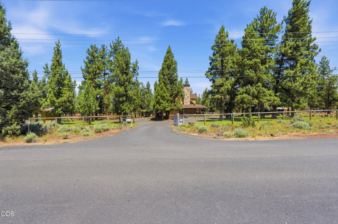 House in Sisters, Oregon, United States 2 - 18056590