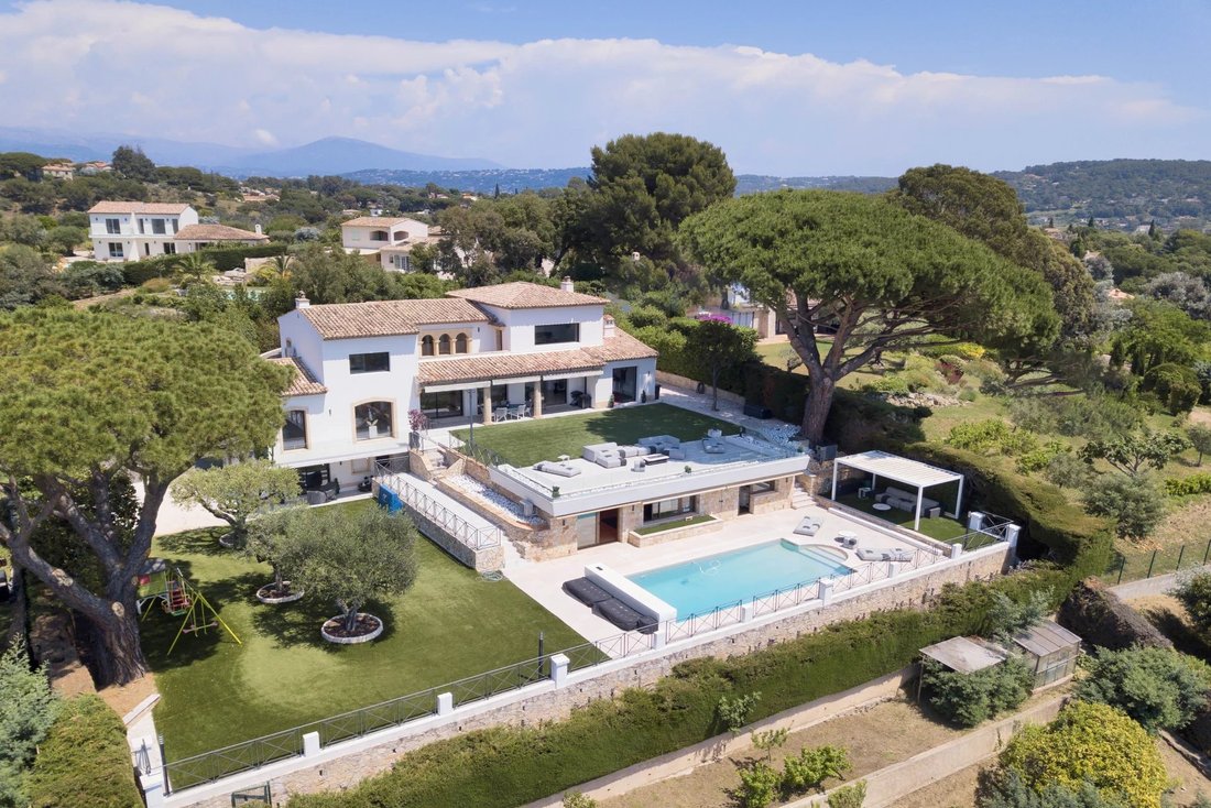 Villa in Mougins, Provence-Alpes-Côte d'Azur, France 1 - 18054864