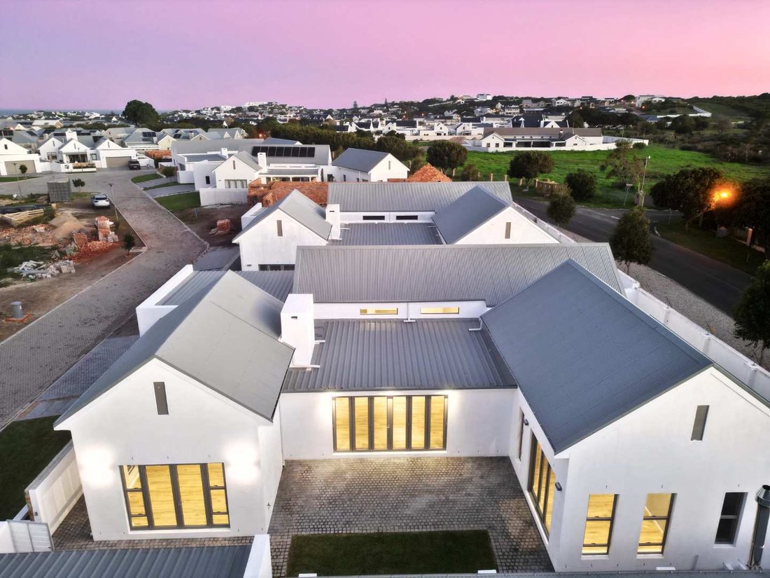 House in Vermont, Western Cape, South Africa 3 - 18054792