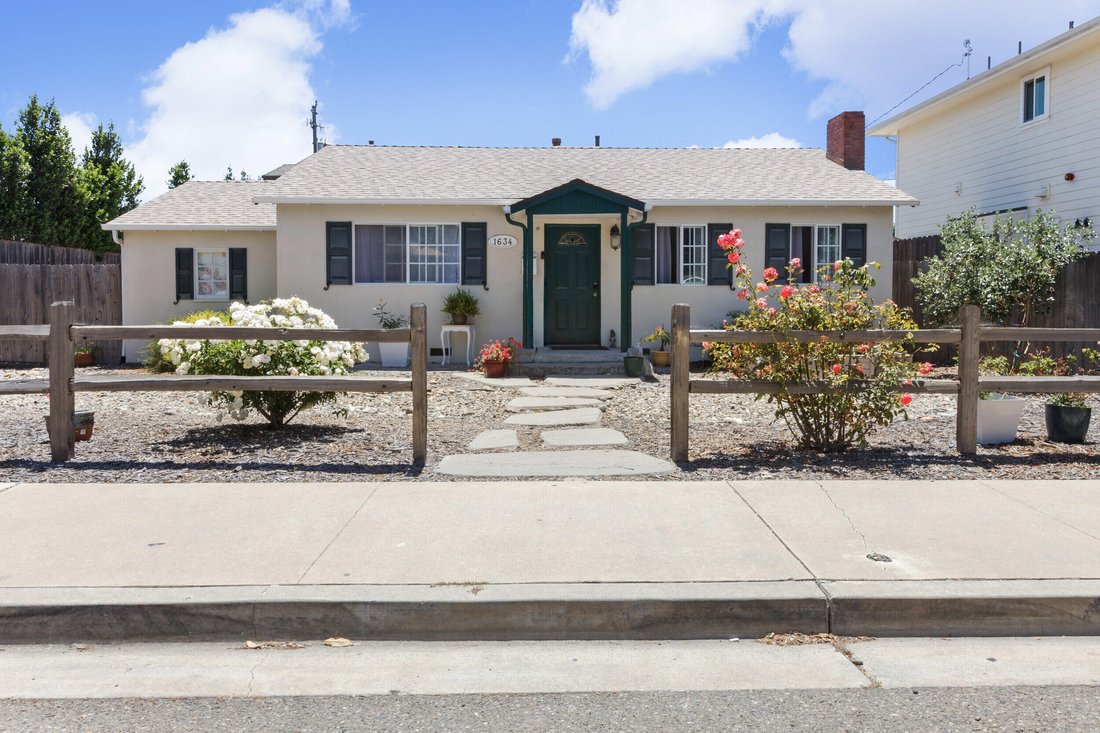 Solvang, California, United States 3 - 18057019