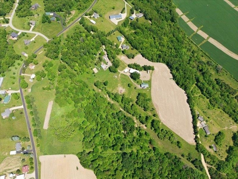 House in Hazel Green, Wisconsin, United States 4 - 18059281