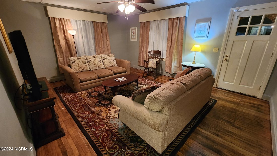 Whiteville, North Carolina, United States 3 - 18058204