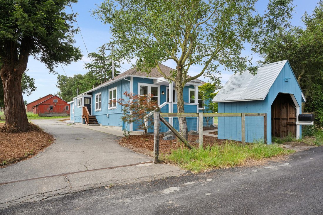 House in Petaluma, California, United States 1 - 18055258