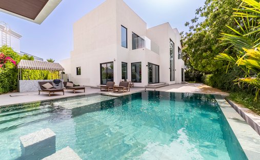 Villa in Dubai, United Arab Emirates 1