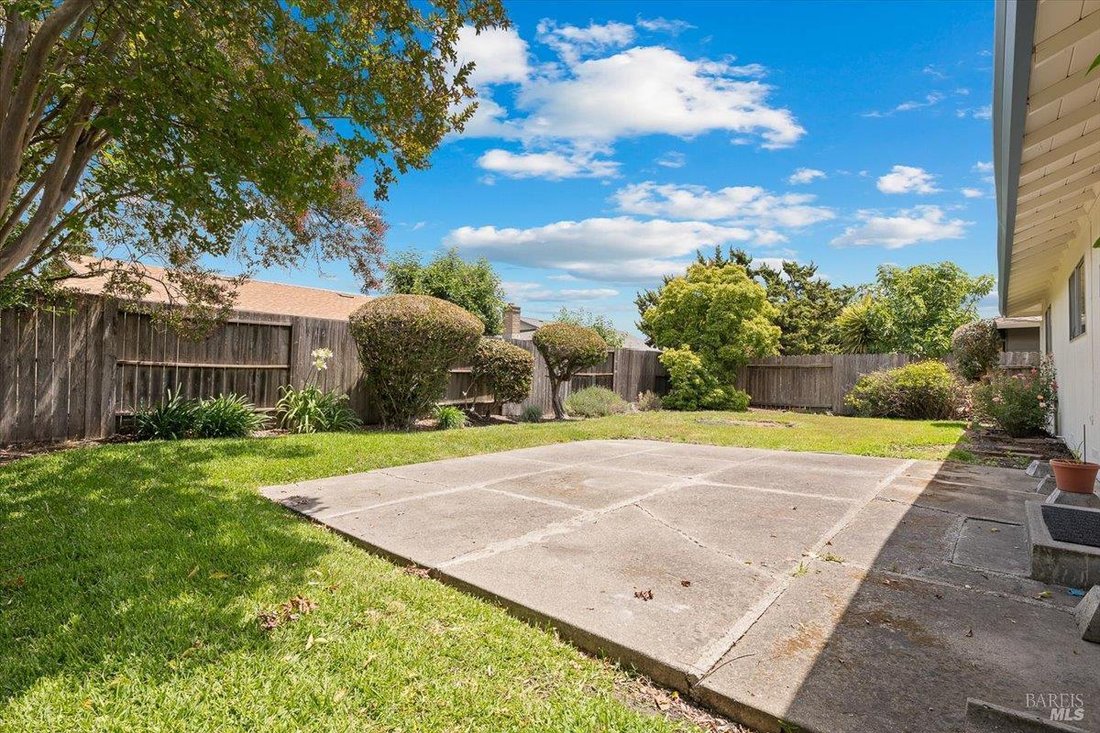 House in Petaluma, California, United States 3 - 18054664