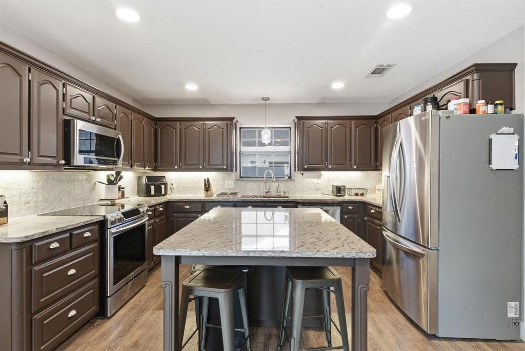 House in Azle, Texas, United States 4 - 18057417