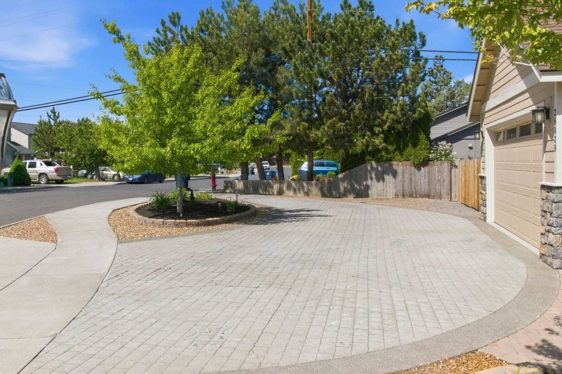 House in Bend, Oregon, United States 3 - 18056074