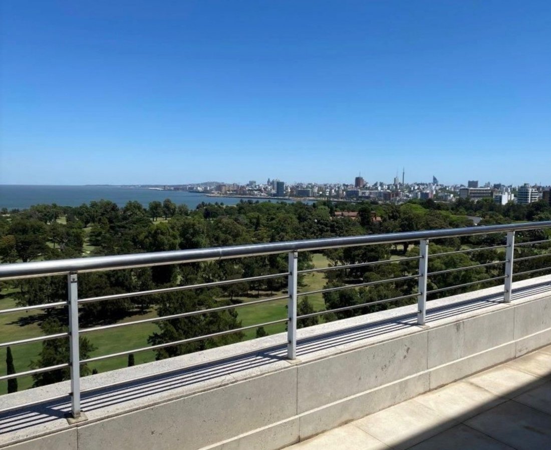 Apartment in Montevideo, Departamento de Montevideo, Uruguay 3 - 18054928
