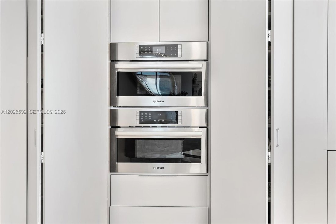Condo in Miami, Florida, United States 5 - 18057922