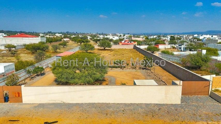 Land in Tequisquiapan, Querétaro, Mexico 1 - 18056040
