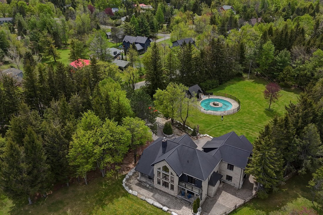 House in Ravenna, Ontario, Canada 3 - 16843085