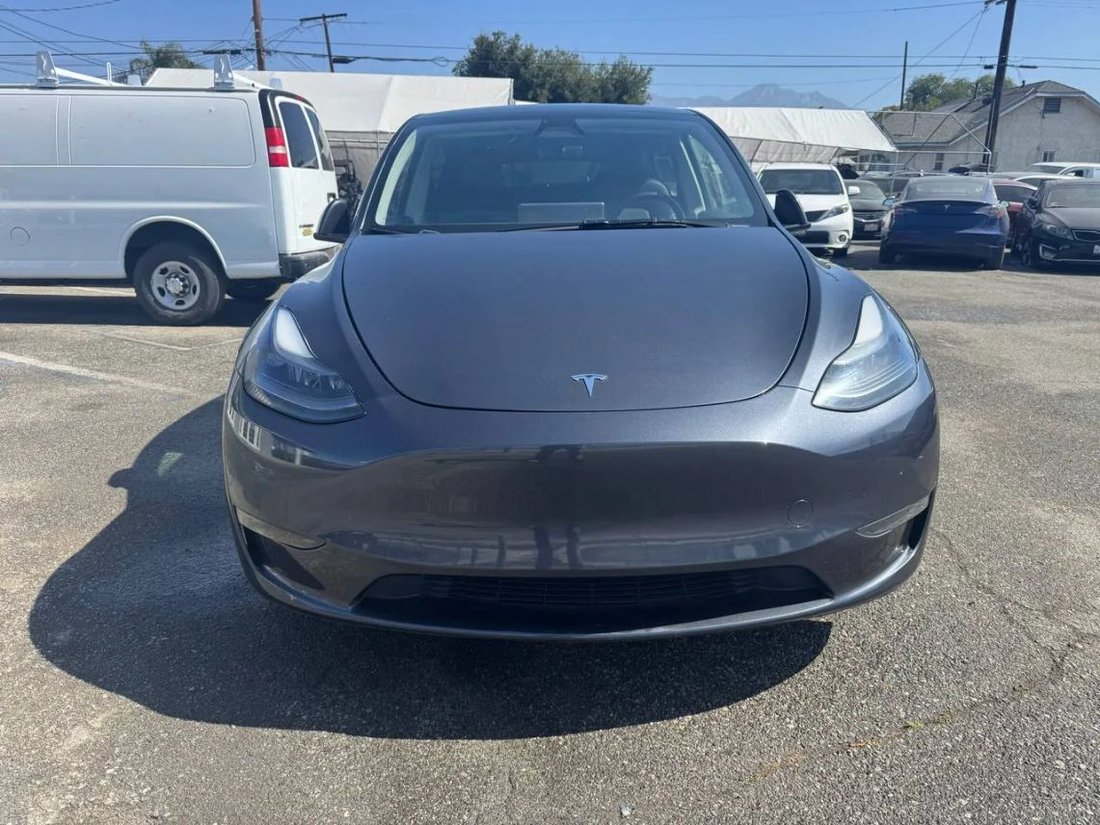 Suv in Ontario, CA, United States 2 - 18059402