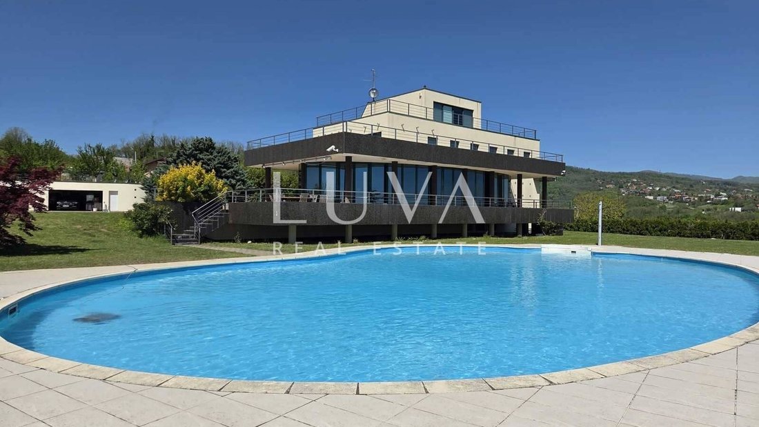 Villa in Mjesni odbor Gajnice, Zagreb, City of Zagreb 2 - 17760185