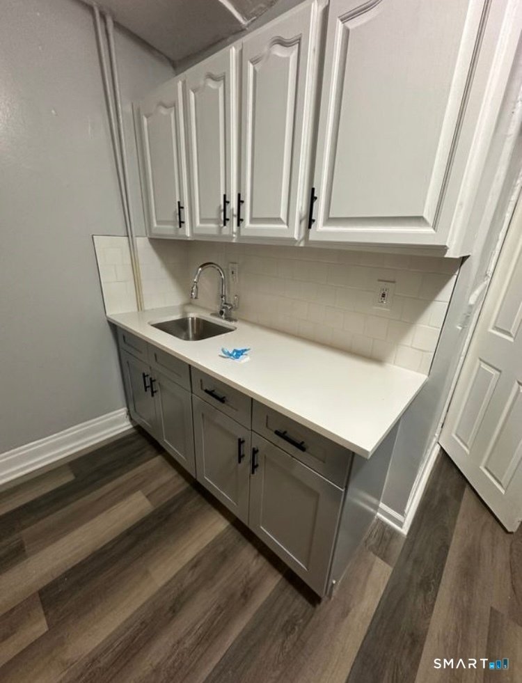 Hartford, Connecticut, United States 5 - 18058126