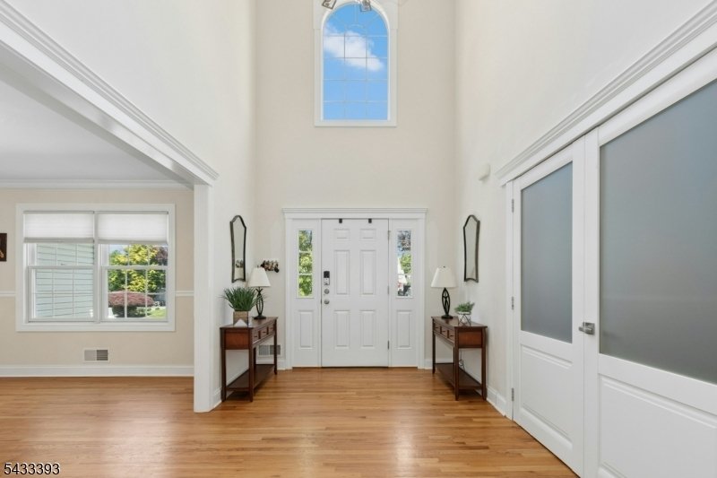 House in Clark, New Jersey, United States 3 - 18059844
