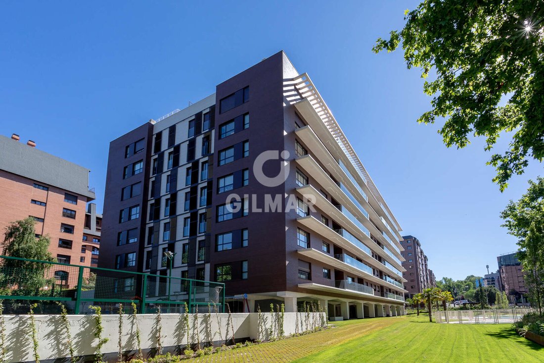 Apartment in Fuencarral-El Pardo, Madrid, Spain 3 - 18054730