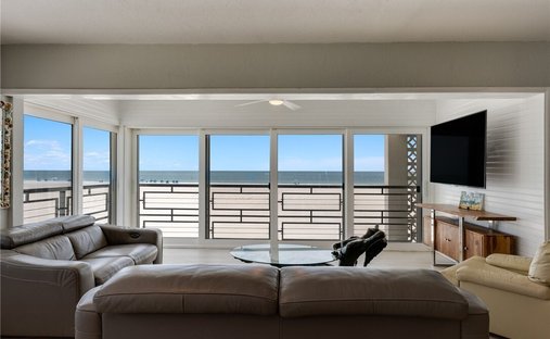 Condo in Fort Myers Beach, Florida, United States 1