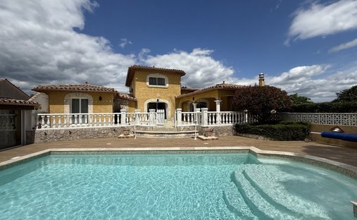 House in Cessenon-sur-Orb, Occitania, France 1