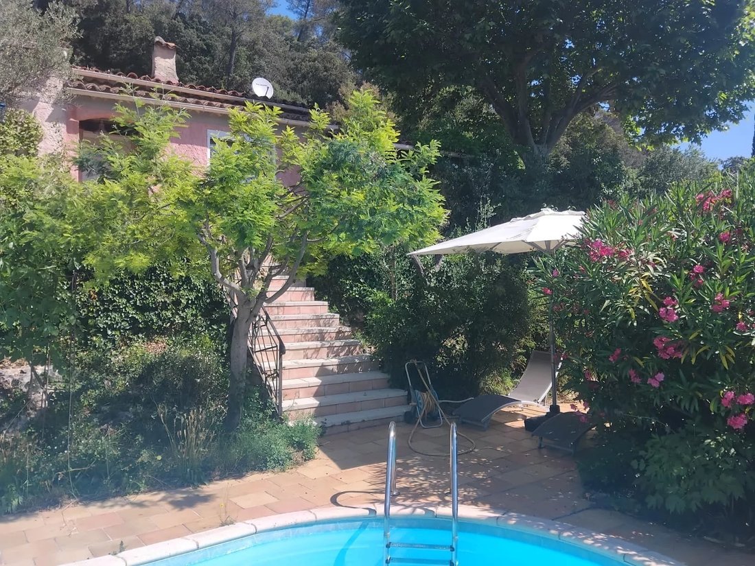 Villa in Montfort-sur-Argens, Provence-Alpes-Côte d'Azur, France 3 - 18055484