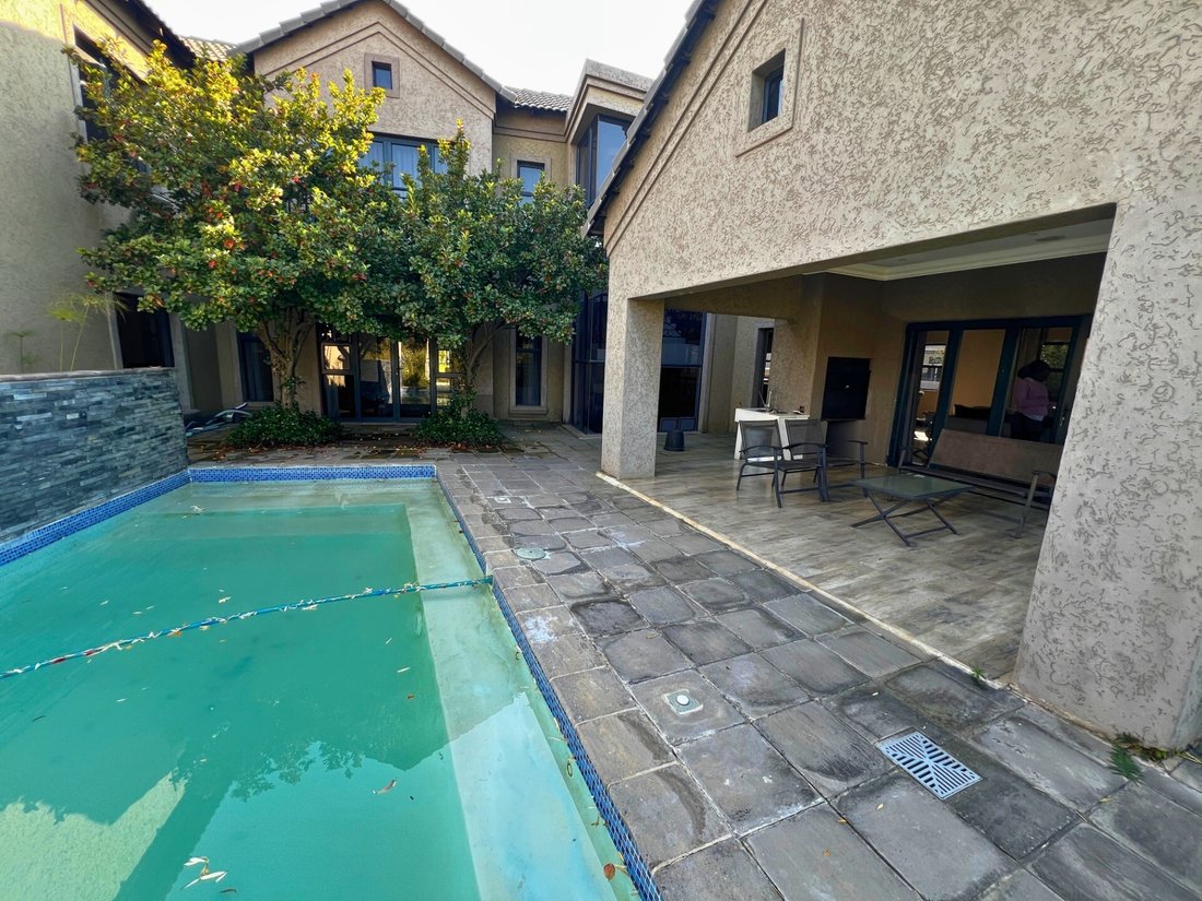 House in Blue Valley Golf Estate, Gauteng, South Africa 1 - 18058837
