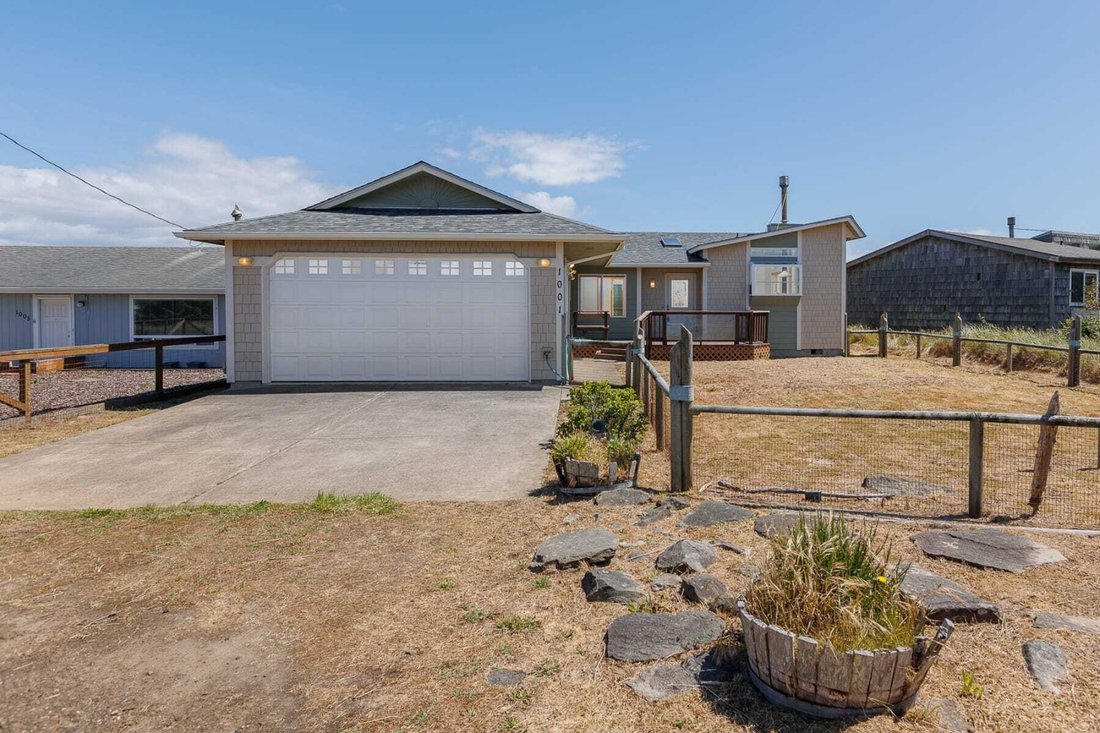 House in Waldport, Oregon, United States 1 - 18056473