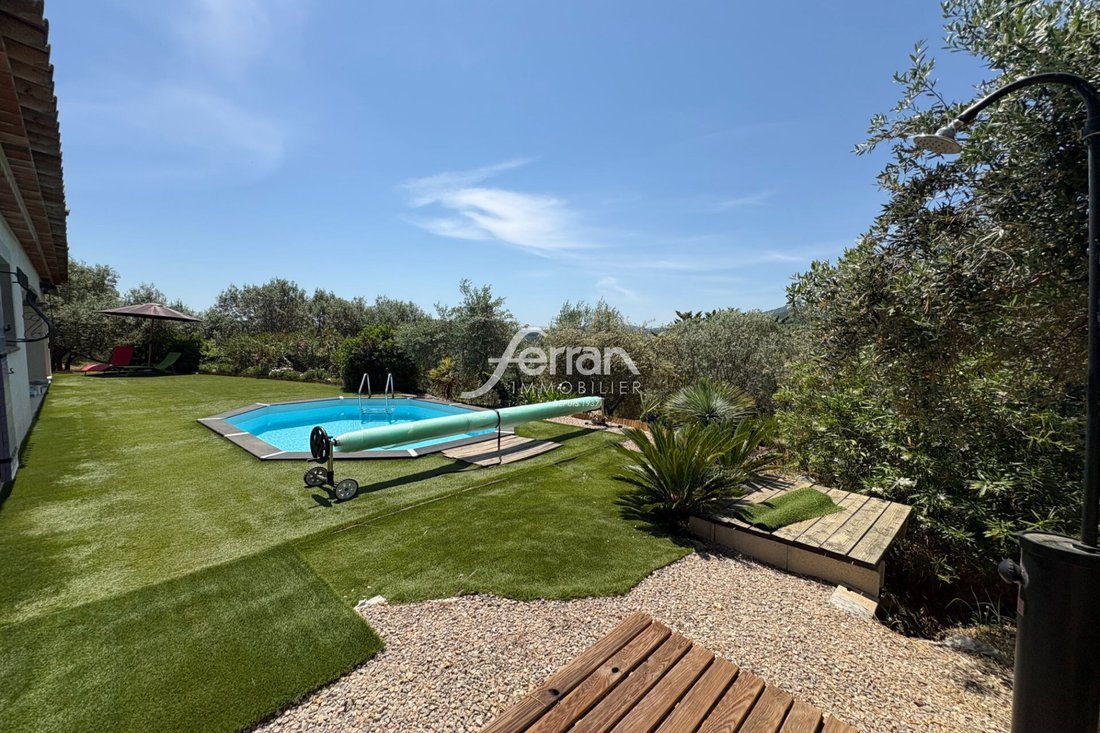 Villa in Callas, Provence-Alpes-Côte d'Azur, France 3 - 18055246