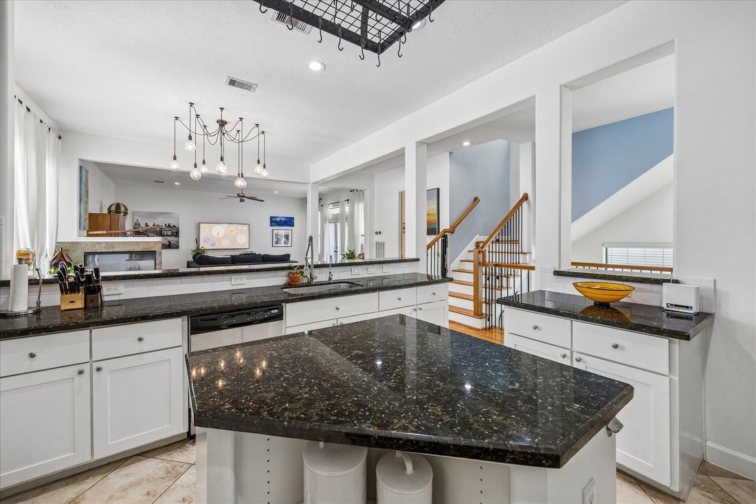 House in Houston, Texas, United States 4 - 18057274