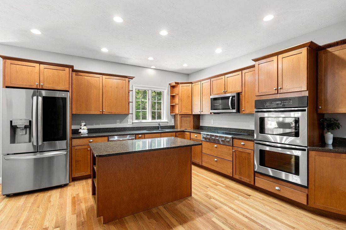 House in Groton, Massachusetts, United States 4 - 18055774