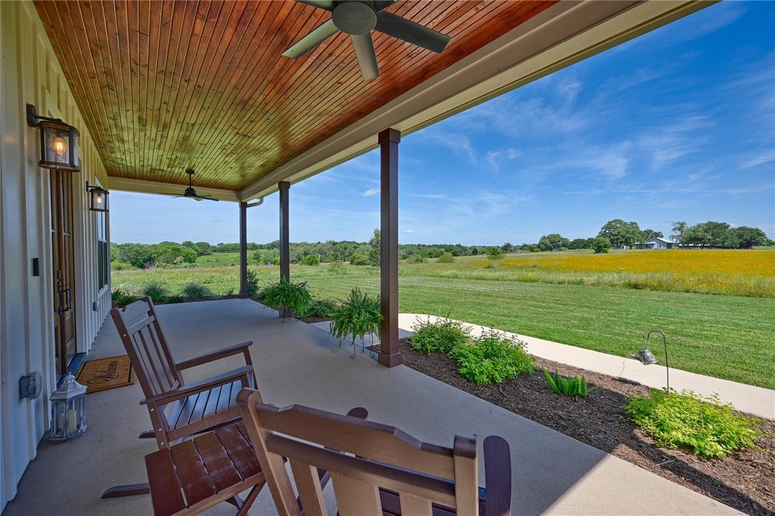 House in Weimar, Texas, United States 2 - 18058036