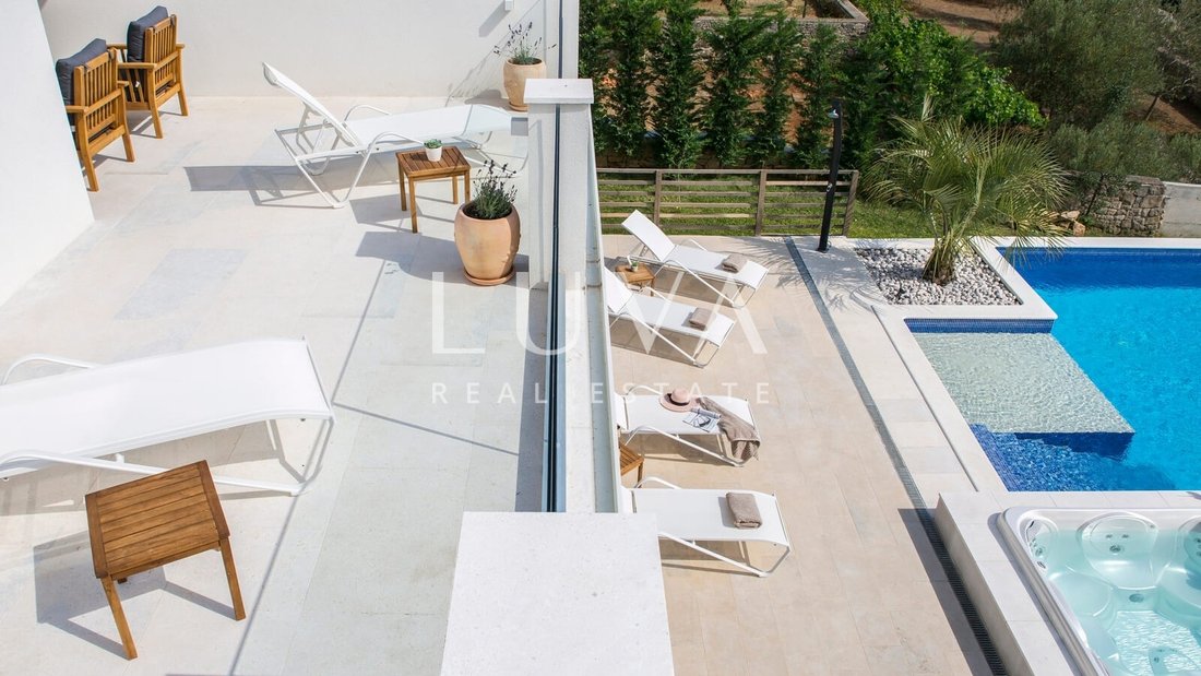 Villa in Opcina Rasa, Istria County, Croatia 4 - 17438713