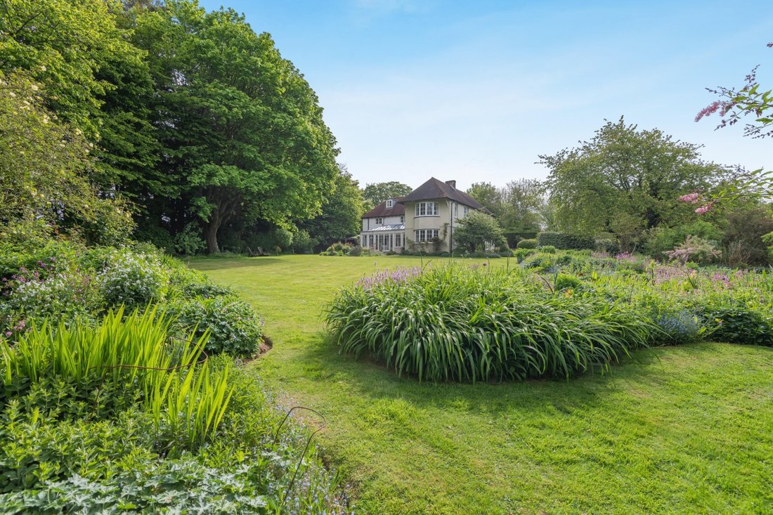 House in Acrise, England 3 - 18054807