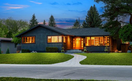 House in Edmonton, Alberta, Canada 1