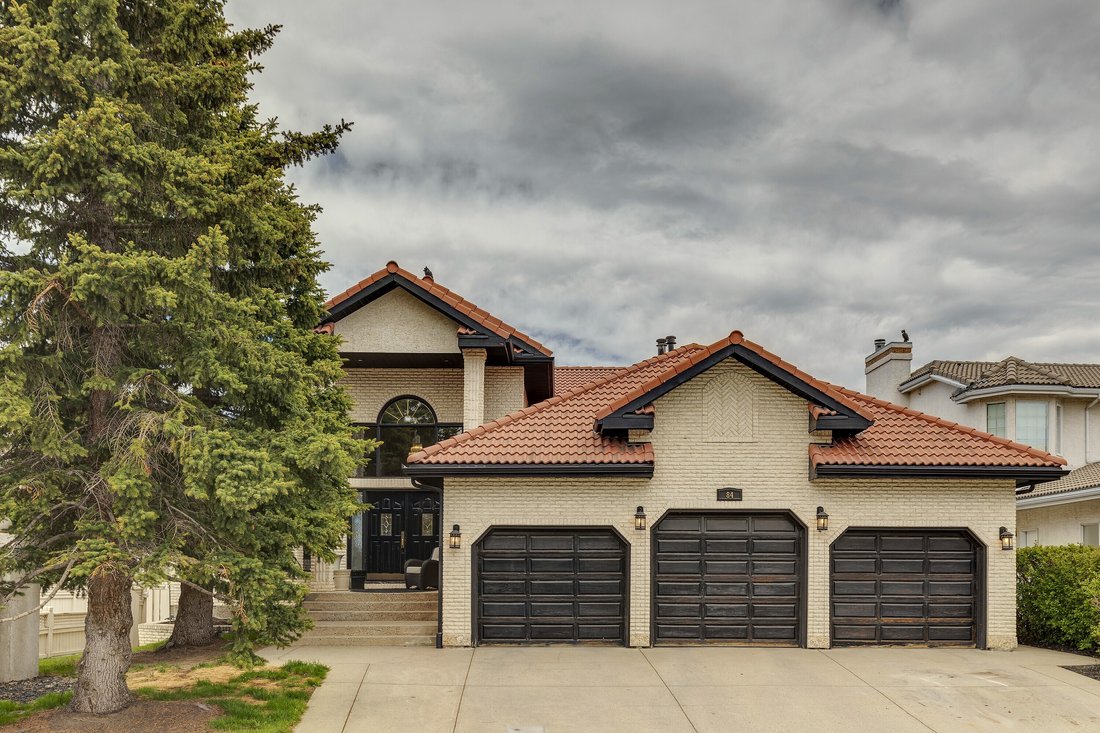 House in Calgary, Alberta, Canada 1 - 18055638