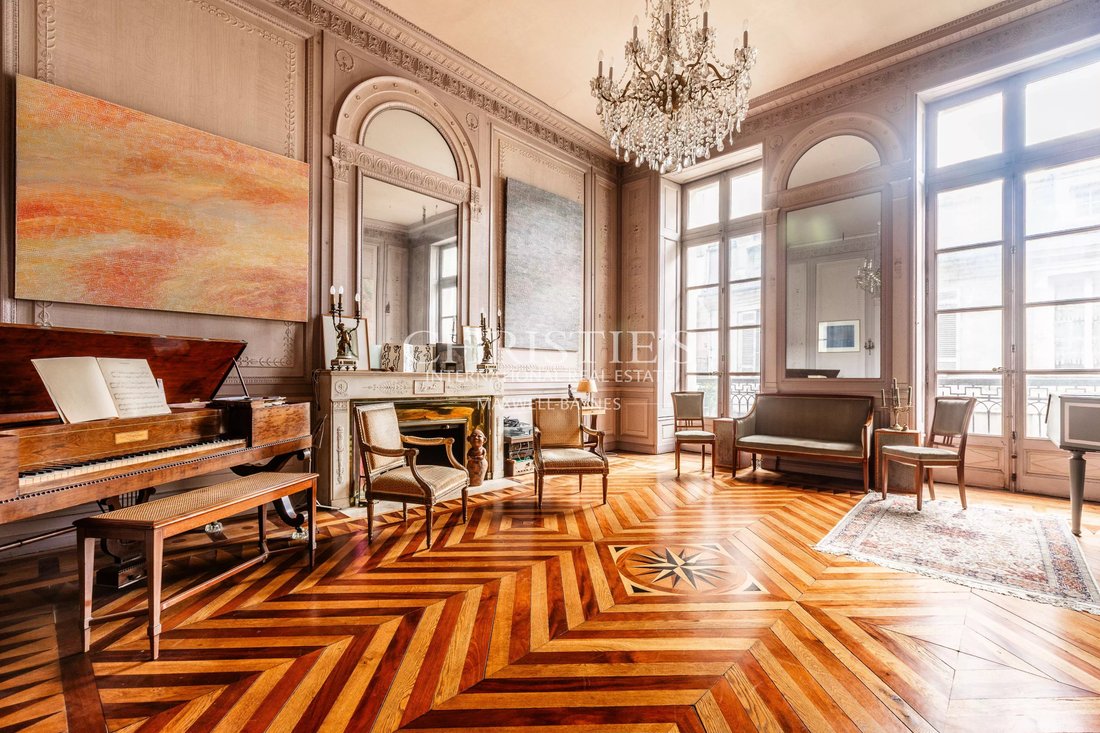 Apartment in Hôtel de Ville-Quinconce-Saint Seurin-Fondaudège, Bordeaux, France 2 - 18054736