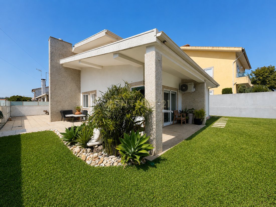 Villa in Arvore, Porto District, Portugal 3 - 18058358