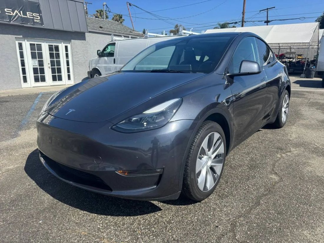 Suv in Ontario, CA, United States 3 - 18059402