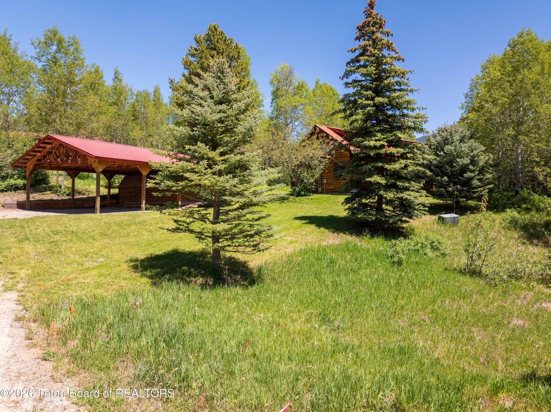 House in Alpine, Wyoming, United States 1 - 18058730