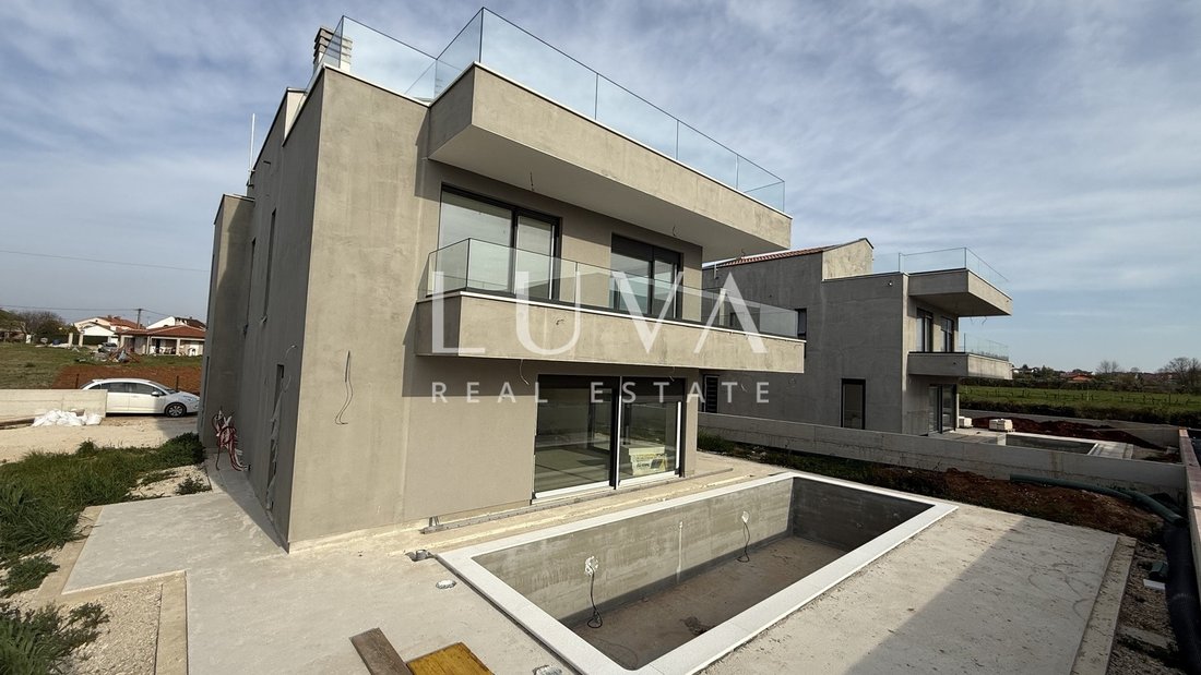 House in Porec, Istria County, Croatia 2 - 17533925