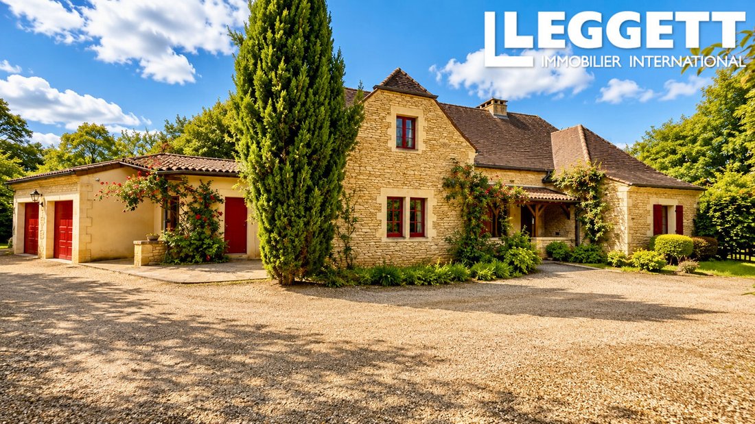 Villa in Saint-Crépin-et-Carlucet, Nouvelle-Aquitaine, France 2 - 18057055