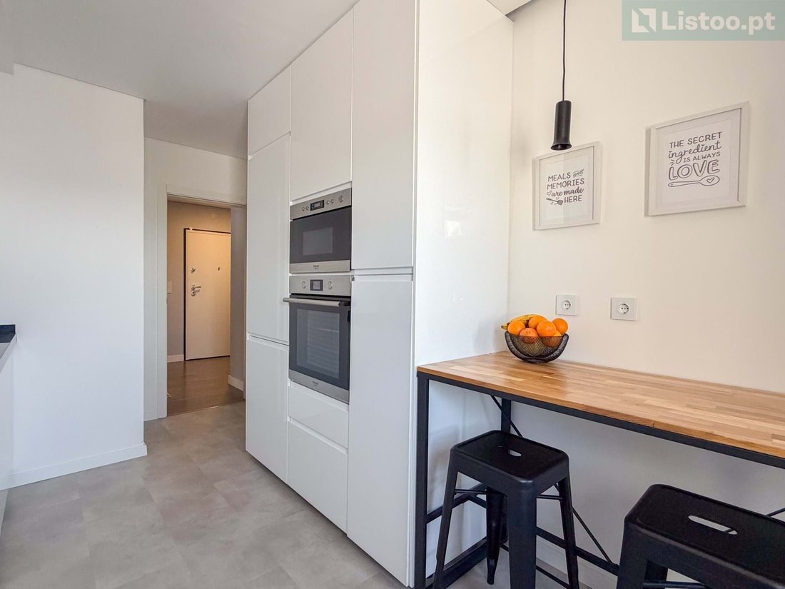 Apartment in Venteira, Lisbon, Portugal 5 - 18056137