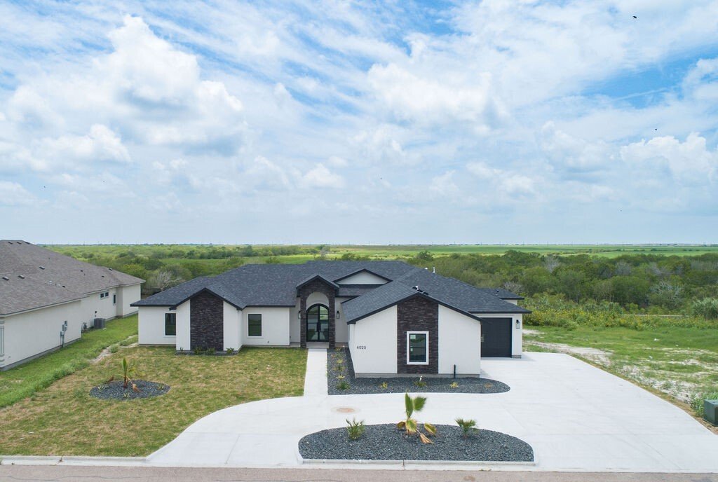 House in Corpus Christi, Texas, United States 2 - 18059292