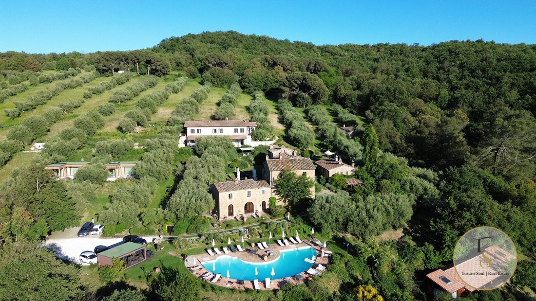 Villa in Historic Center, Perugia, Italy 2 - 18059158
